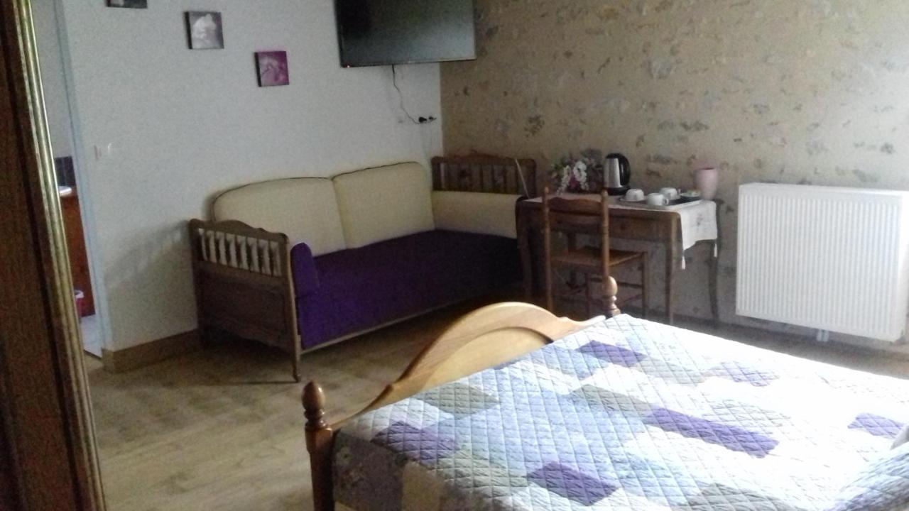 Bed and Breakfast Domaine De La Rue La Berthenoux Esterno foto