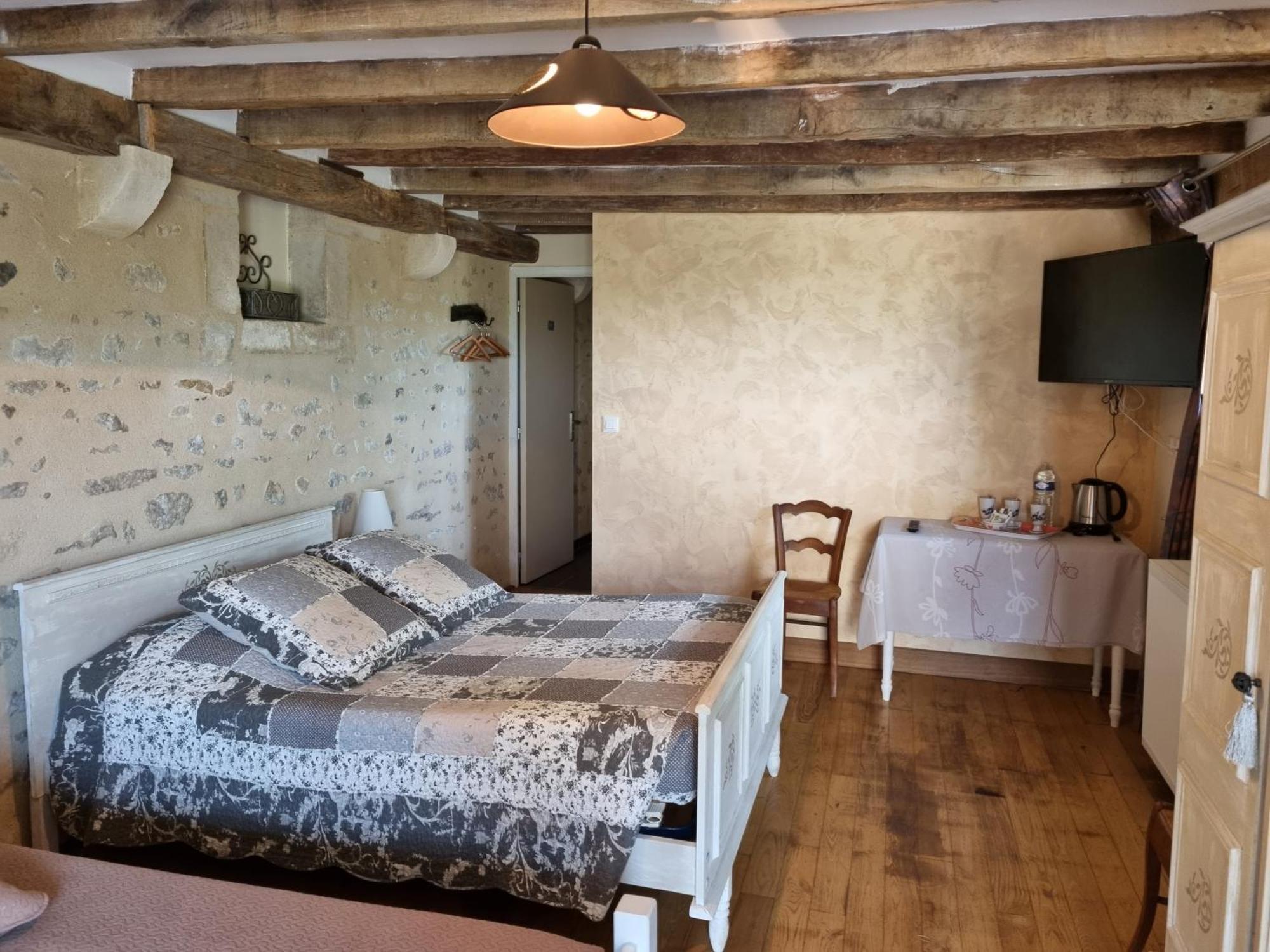 Bed and Breakfast Domaine De La Rue La Berthenoux Esterno foto