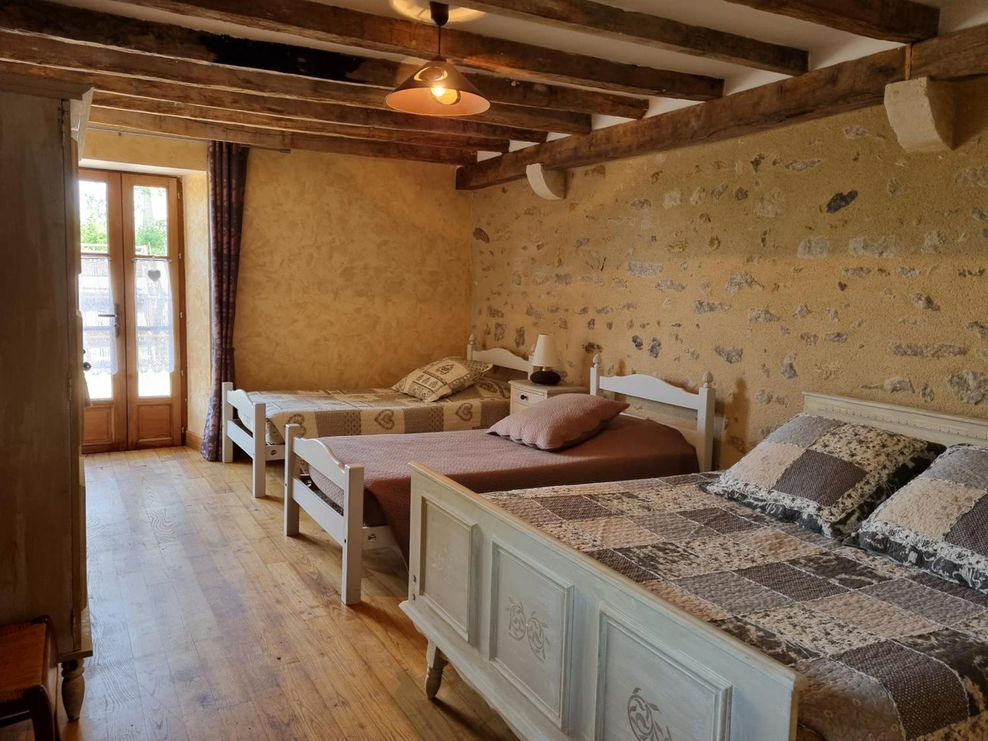 Bed and Breakfast Domaine De La Rue La Berthenoux Esterno foto
